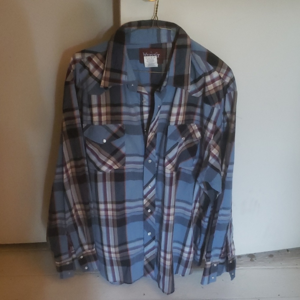 Mens snap down long sleeve